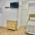 Daire Estudio A 400 Metros Ribera Free Parking Cordoba