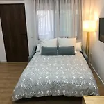 Estudio A 400 Metros Ribera Free Parking Daire *